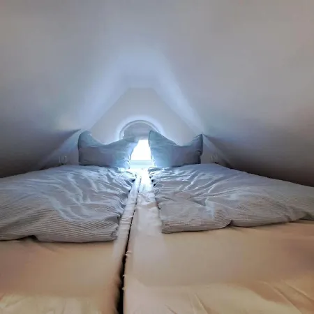 Tiny House Im Gruenen Fuer 4 Mit Kamin Ran *