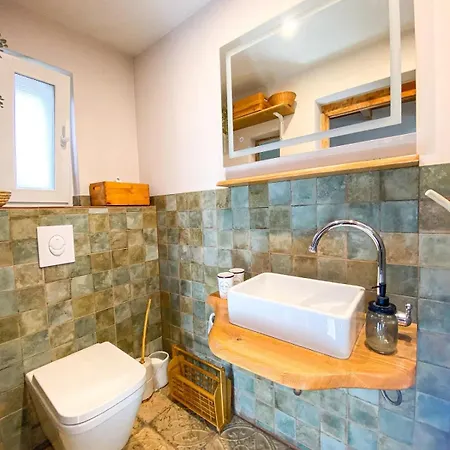 בית נופש Tiny House Im Gruenen Fuer 4 Mit Kamin Ran